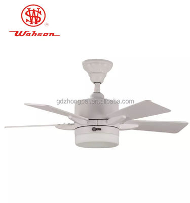 36 ইঞ্চি ডিমেবল LED সিলিং ফ্যান 5 প্লাইউড উপাদান সাদা রঙ